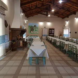 Alloggio per agriturismo Agrifoglio, San Giovanni Suèrgiu