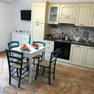 Appartamento Casa Della Nonna, San Giovanni Suèrgiu